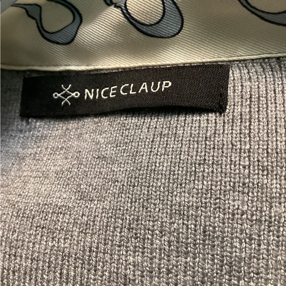 💥PRICE DROP💥 Nice Claup Scarf Sweater - Picture 4 of 5